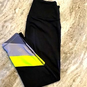 VSX Knockout Capri leggings